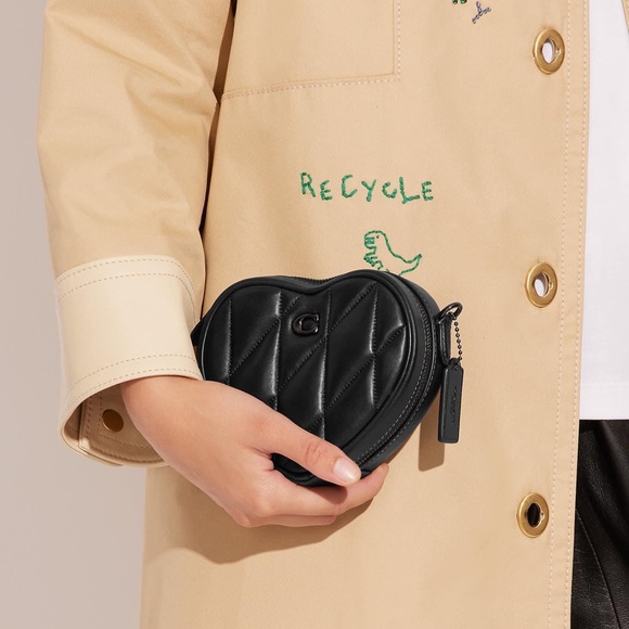 💰SOLD - CE766 - Coach Heart Crossbody 14 with Pillow Quilting - Picture 12 of 12